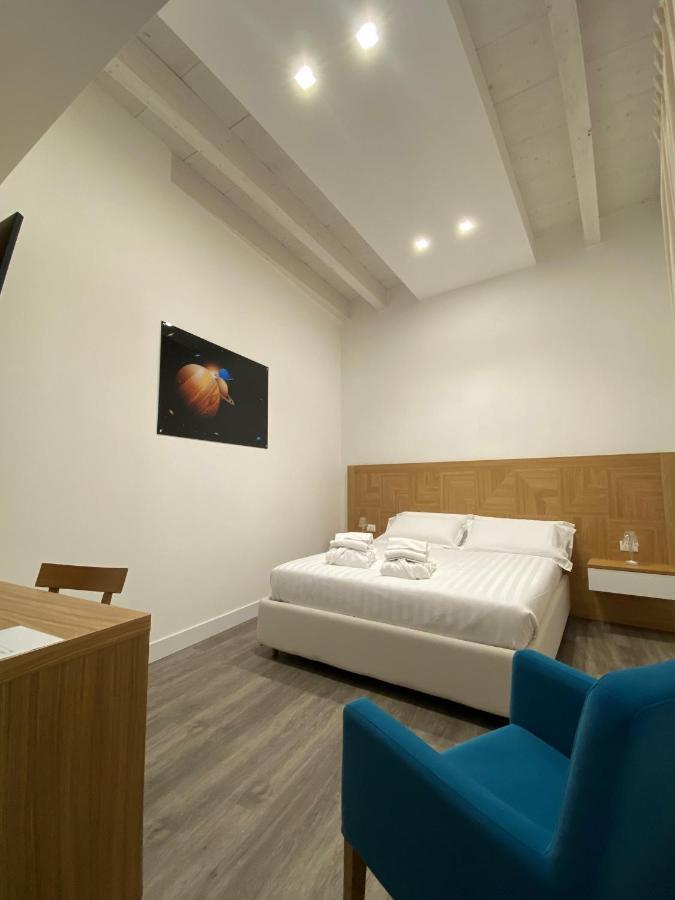 Star Suite Taranto Eksteriør billede