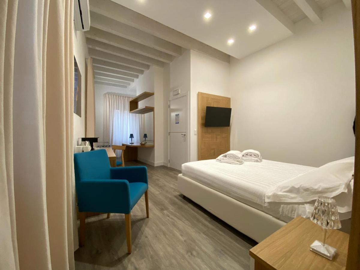Star Suite Taranto Eksteriør billede